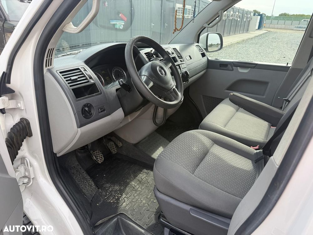 Volkswagen Transporter - 4