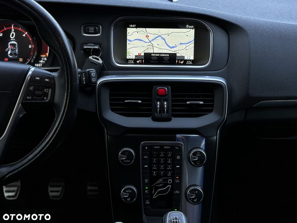 Volvo V40 D2 Drive-E R-Design Kinetic - 25