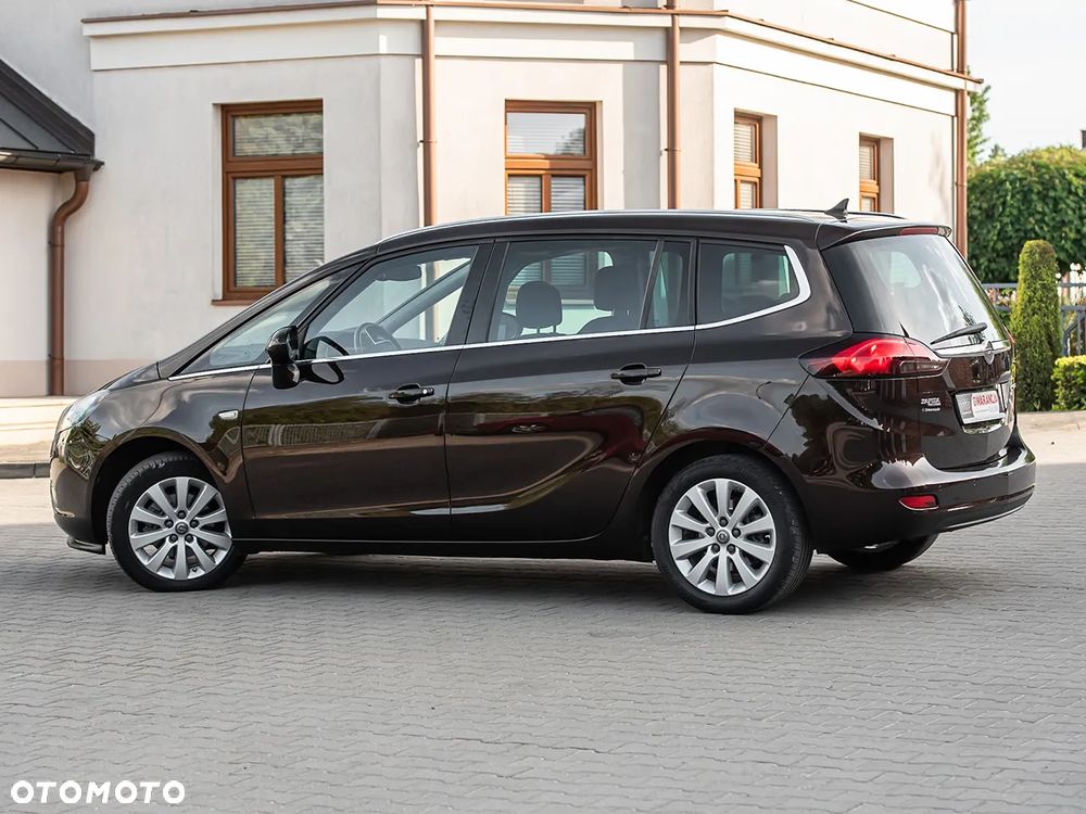 Opel Zafira - 15