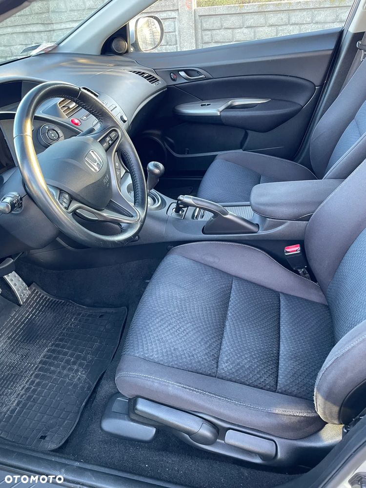 Honda Civic 1.8 Comfort - 10