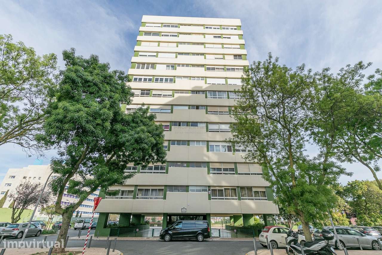 Arrendamento Oeiras | T3 Mobilado | Garagem | Quinta do Marquês - Grande imagem: 2/31