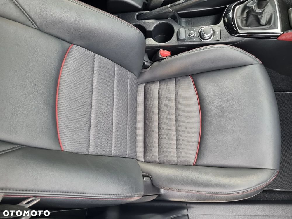 Mazda CX-3 SKYACTIV-G 120 FWD Sports-Line - 36