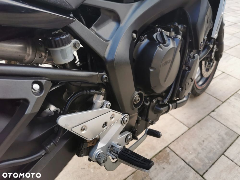 Yamaha FZ6 - 17