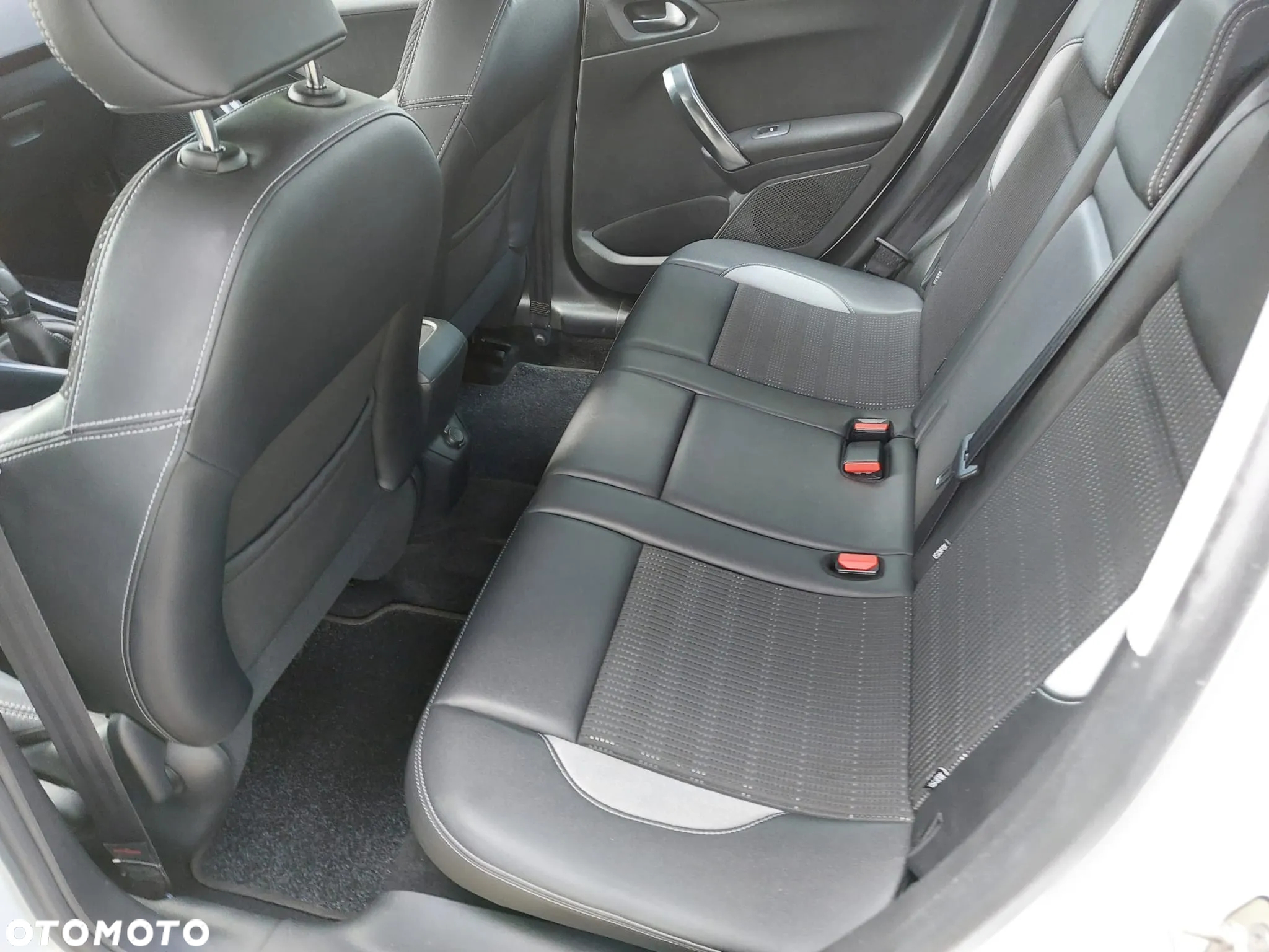 Peugeot 2008 PureTech 82 Allure - 38