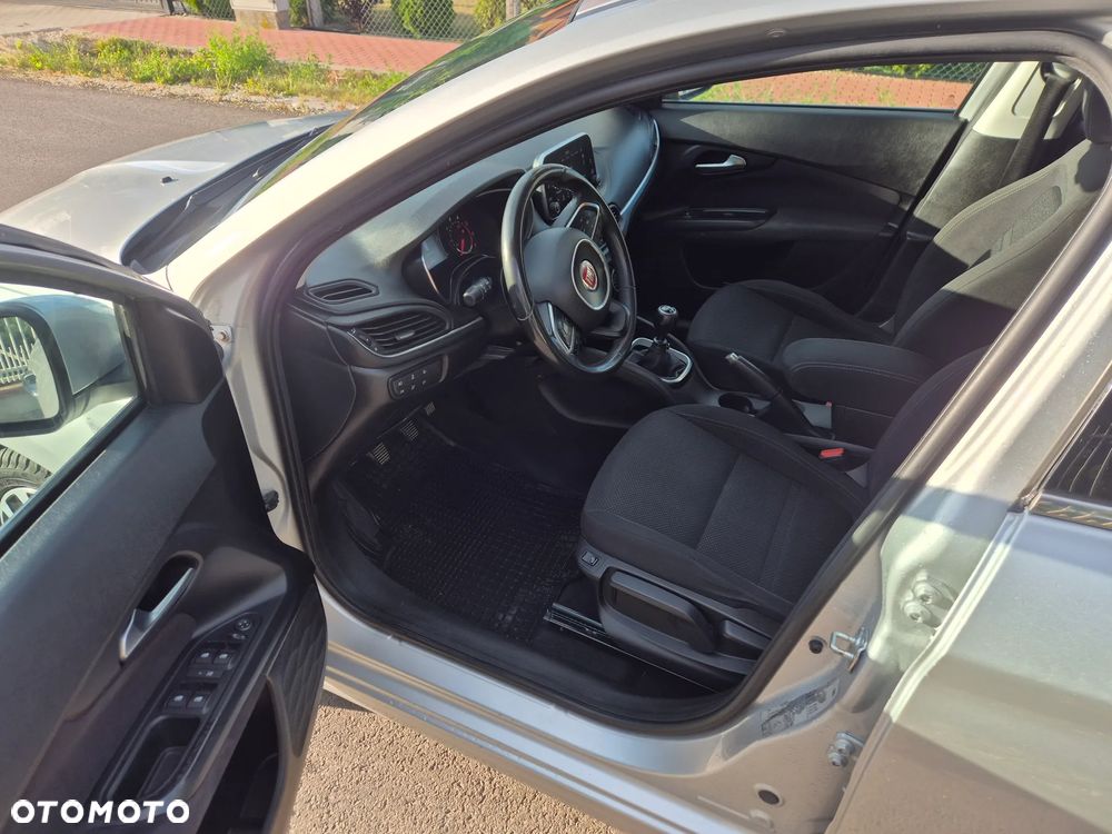 Fiat Tipo 1.6 MultiJet 16v Lounge - 7