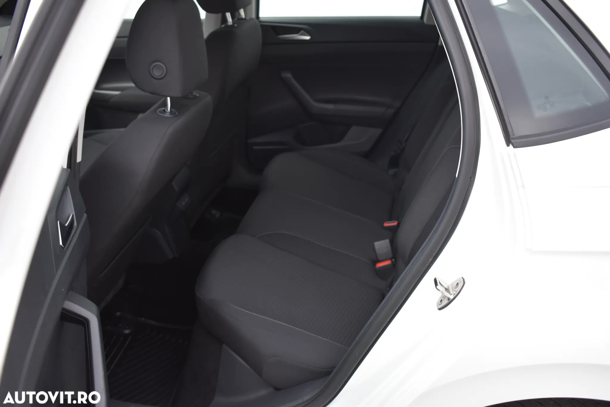 Volkswagen Polo 1.6 TDI Comfortline - 6