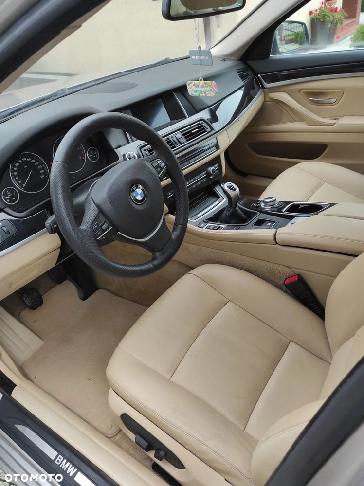 BMW Seria 5 518d - 10