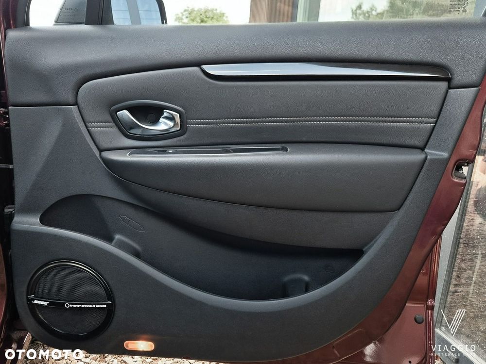 Renault Grand Scenic - 31