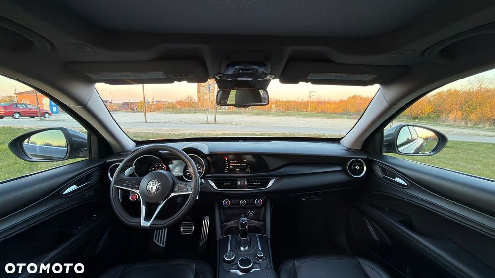 Alfa Romeo Stelvio 2.0 Turbo 16V AT8-Q4 Super - 19