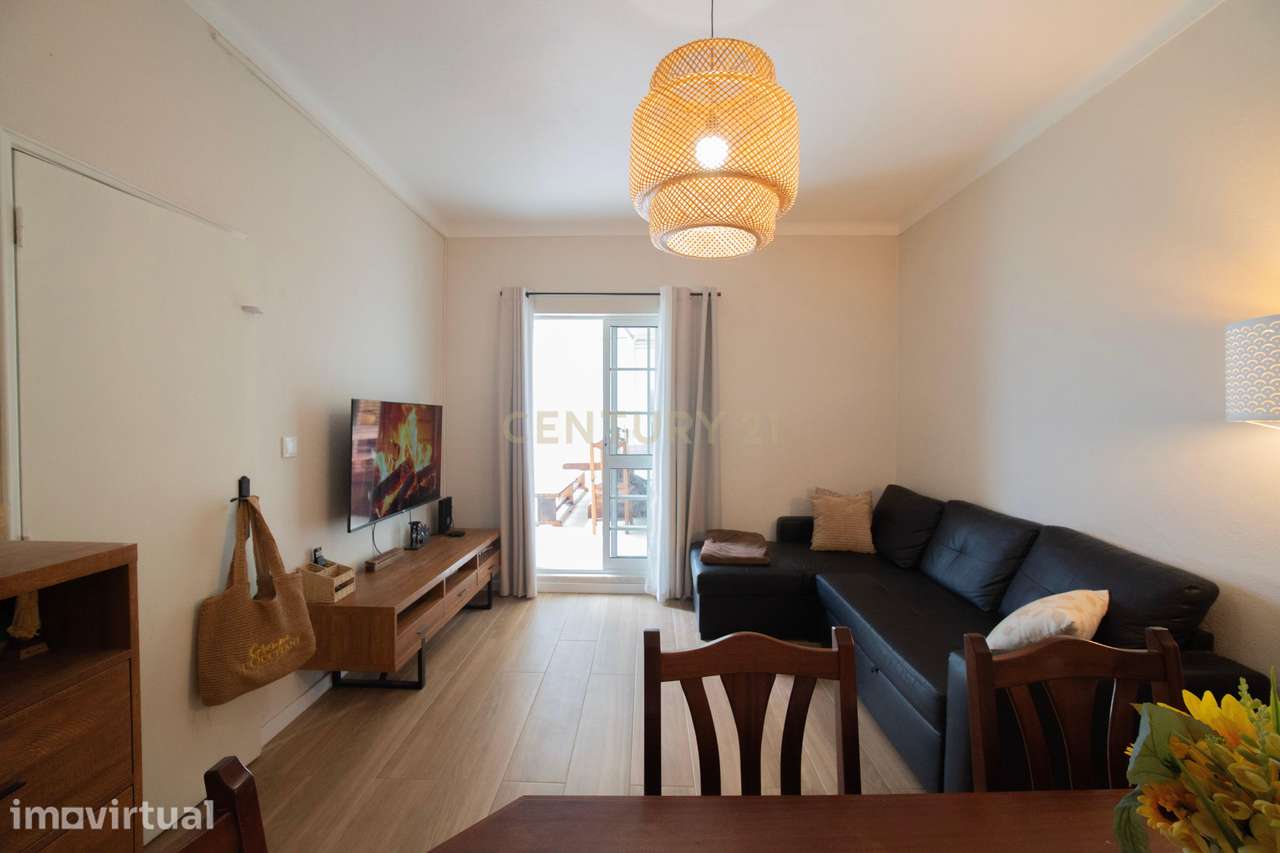 Moradia T2 Renovada, com 119 m² de Logradouro - Grande imagem: 2/25