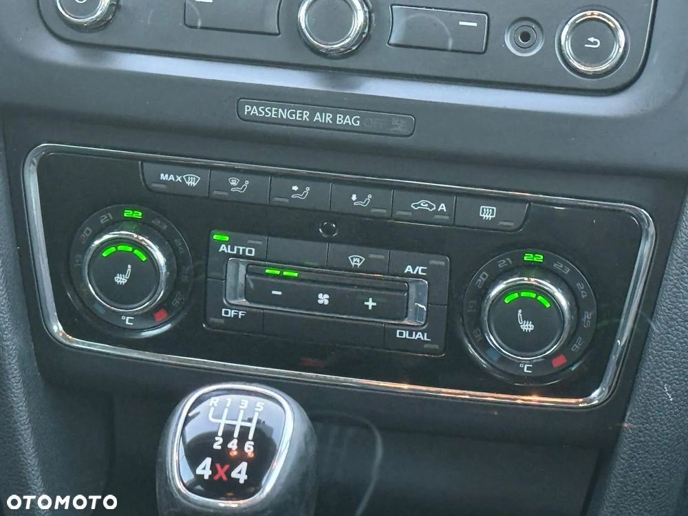 Skoda Superb 2.0 TDI 4x4 Ambition - 19