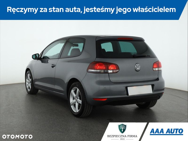 Volkswagen Golf - 5