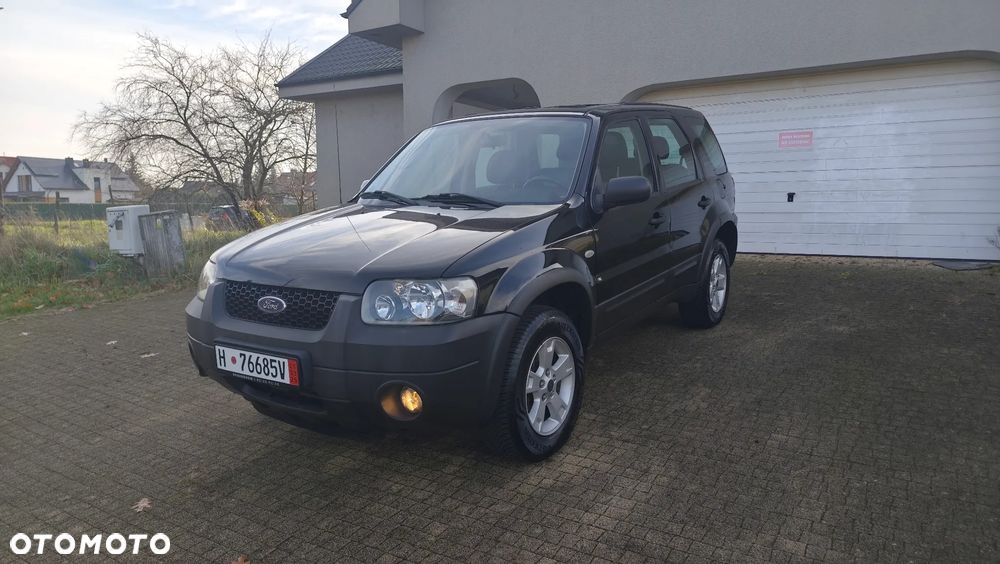 Ford Maverick Highclass - 33