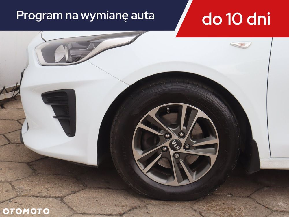 Kia Ceed - 14