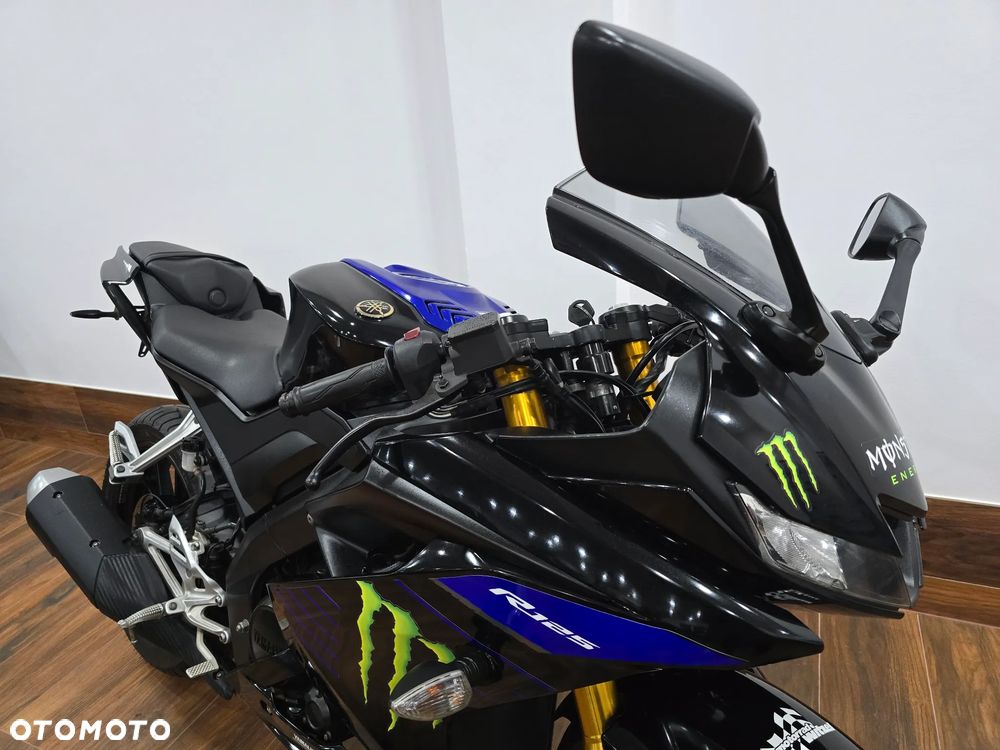 Yamaha YZF - 13