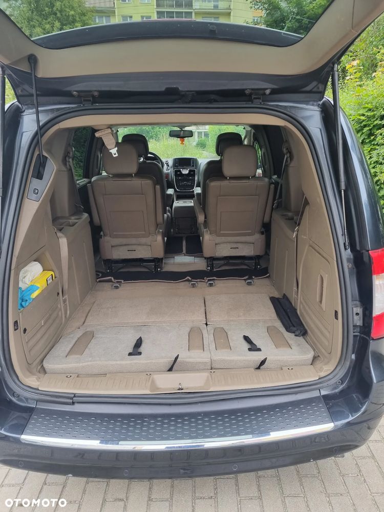 Chrysler Town & Country 3.6 Touring - 10