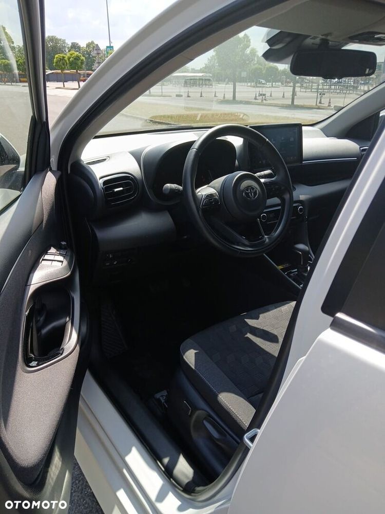 Toyota Yaris Hybrid 1.5 Style - 18