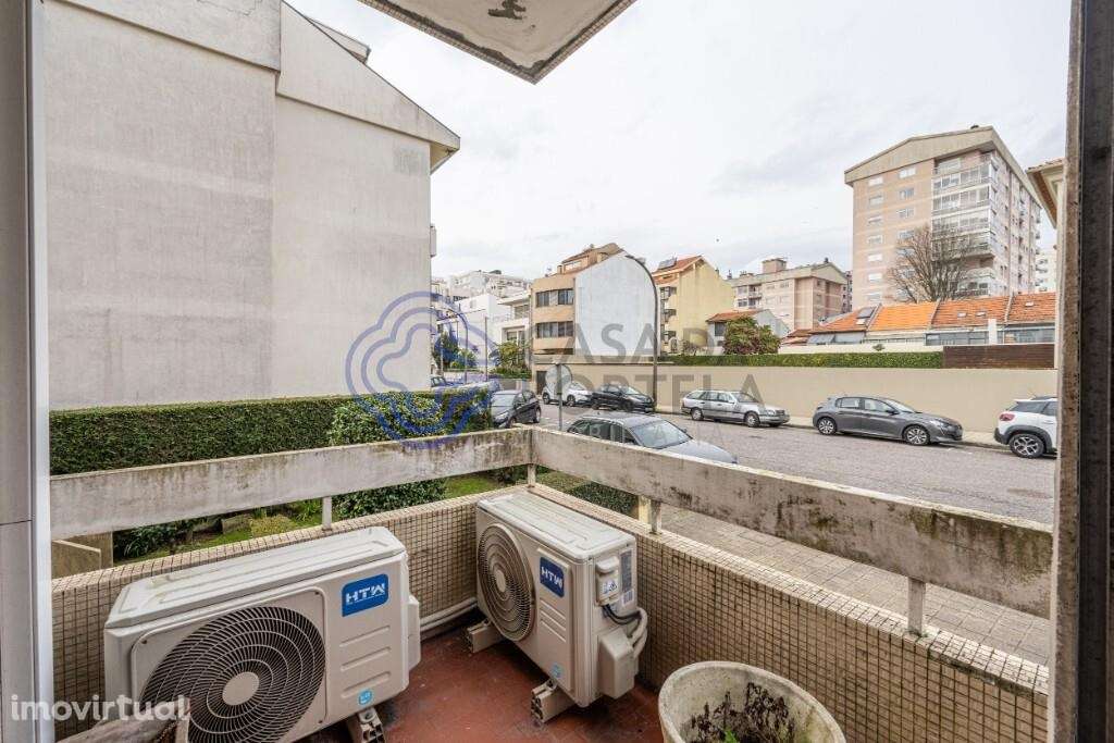 T4 com garagem (box) próximo Praça Velasquez - Grande imagem: 4/30