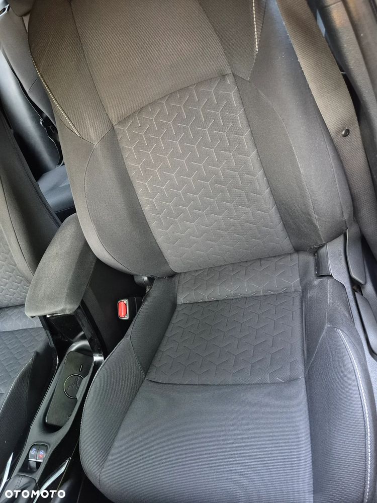 Toyota Corolla 1.8 Comfort - 28