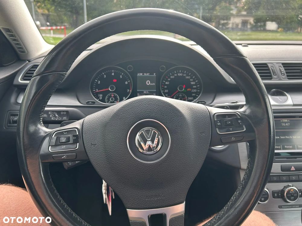 Volkswagen Passat 1.8 TSI Highline DSG - 12