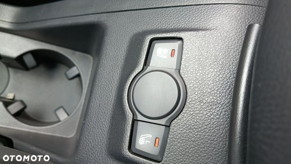 Chevrolet Captiva 2.4 LS 5os - 28