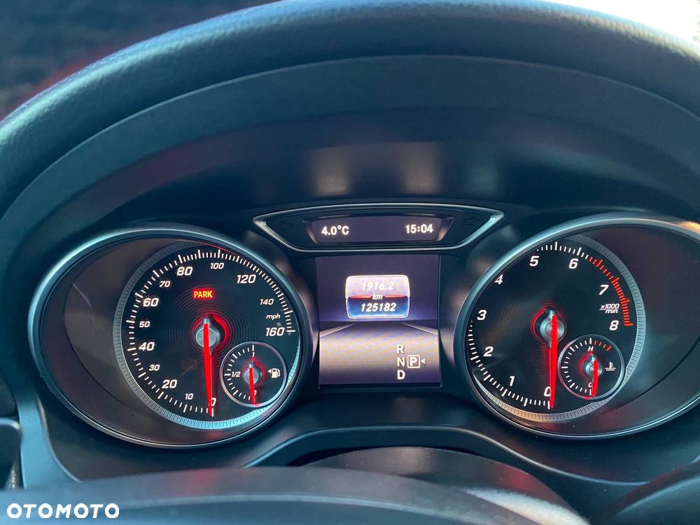 Mercedes-Benz GLA - 7