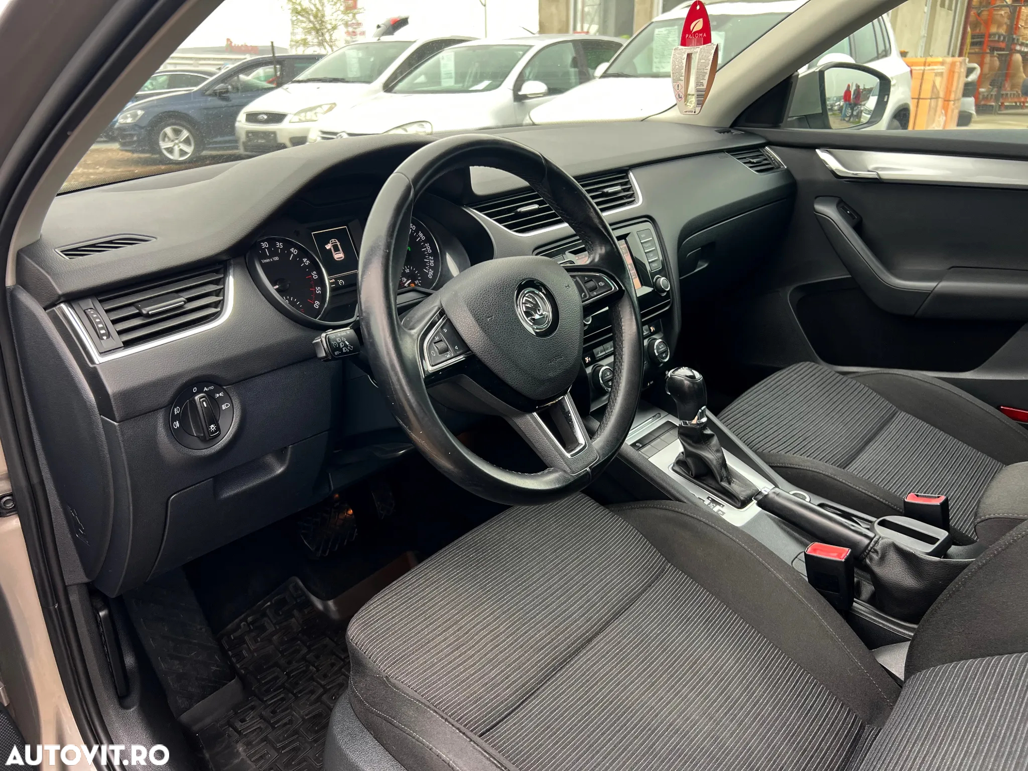 Skoda Octavia 1.6 TDI DSG Ambition - 18