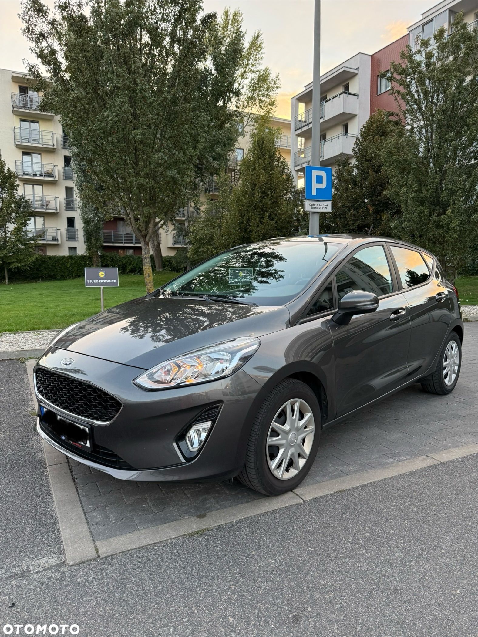 Ford Fiesta 1.0 EcoBoost SYNC Edition ASS - 1