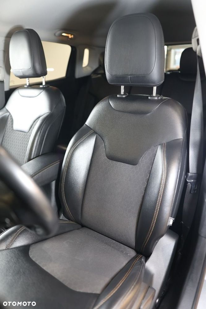 Jeep Compass - 9
