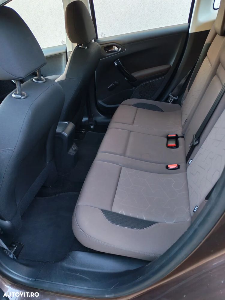 Peugeot 2008 1.6 e-HDi FAP STT Active - 10