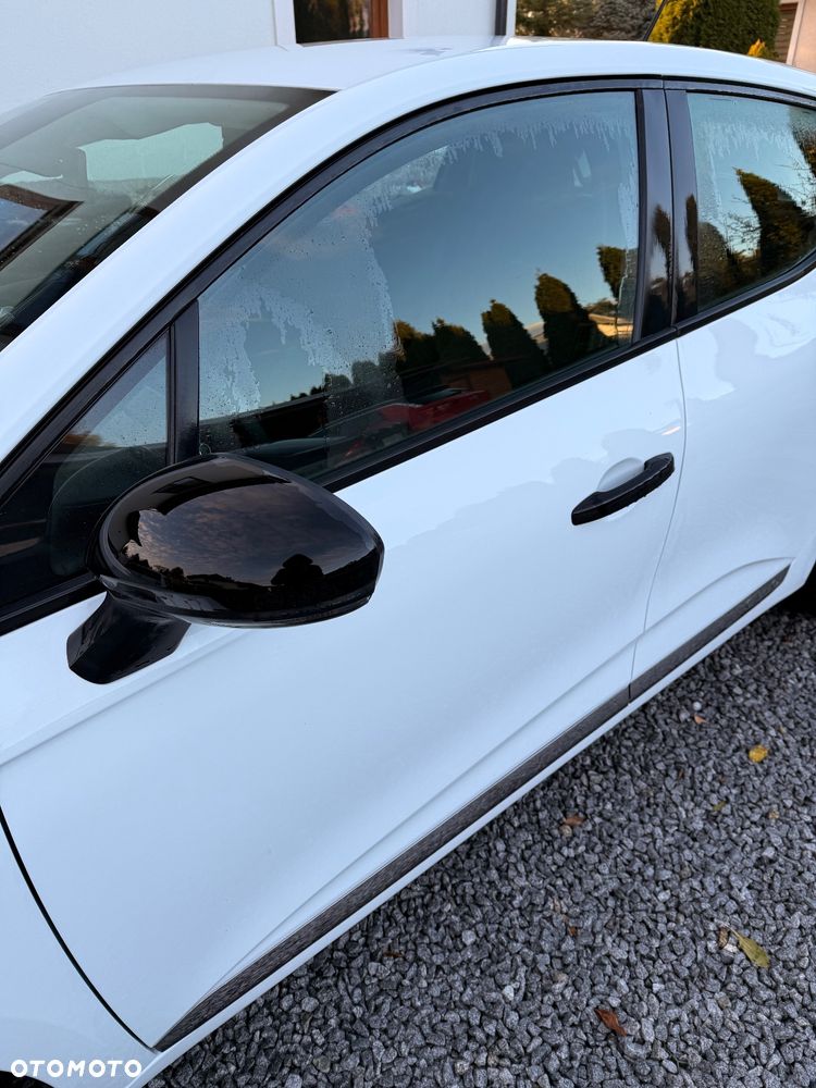 Renault Clio BLUE dCi 85 EXPERIENCE - 6