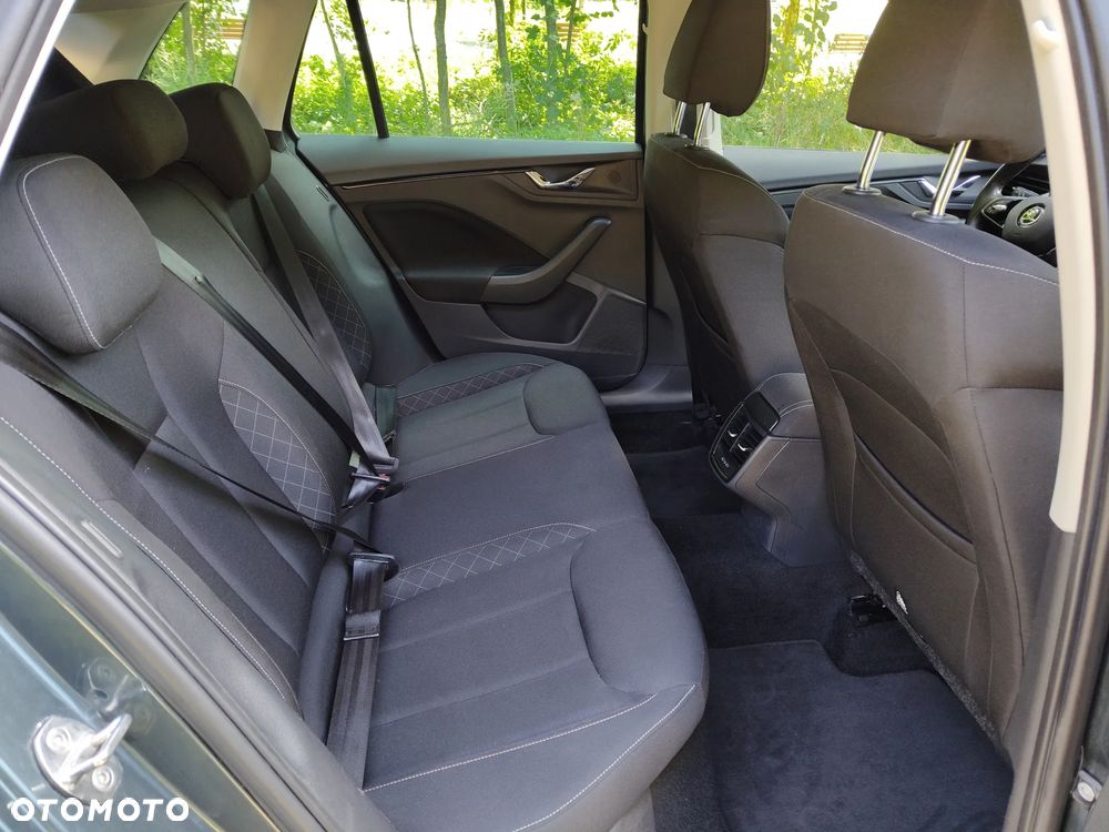 Skoda Kamiq 1.6 TDI DSG Ambition - 10