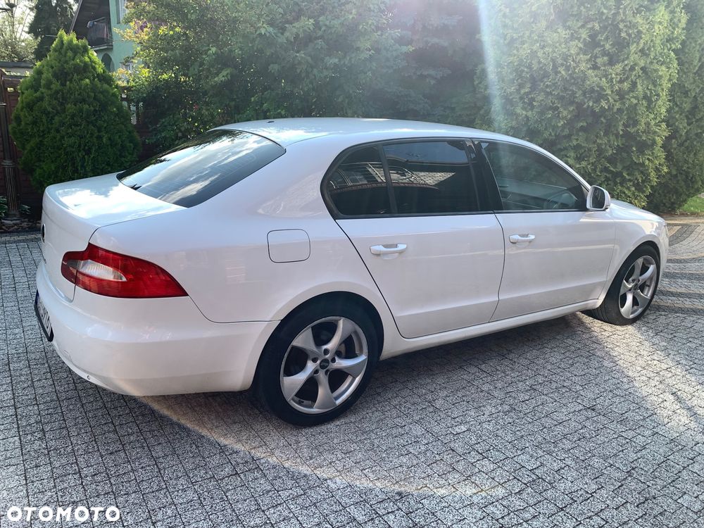 Skoda Superb 2.0 TDI Family - 18