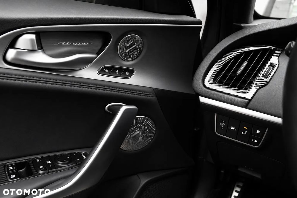 Kia Stinger 2.0 T-GDI GT Line - 12