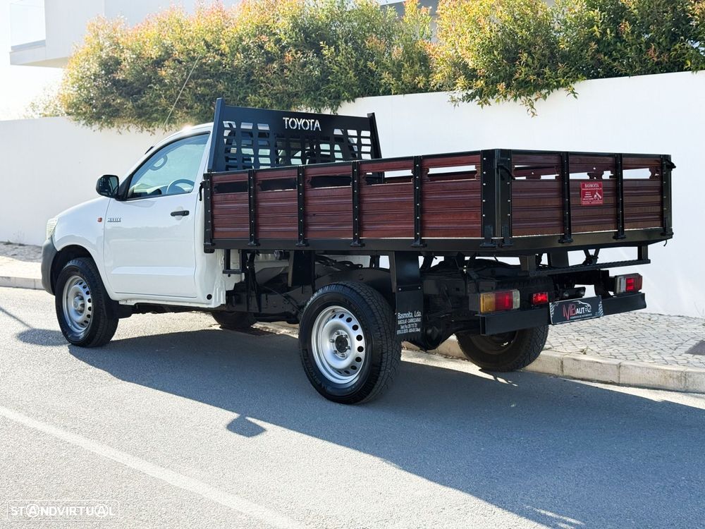 Toyota Hilux 2.5 D-4D 4WD CE - 11