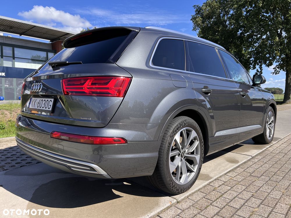 Audi Q7 - 4