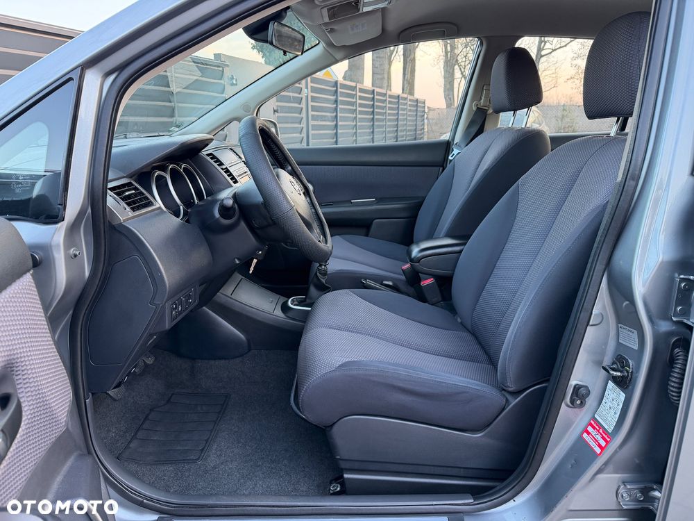 Nissan Tiida 1.8 Tekna - 10