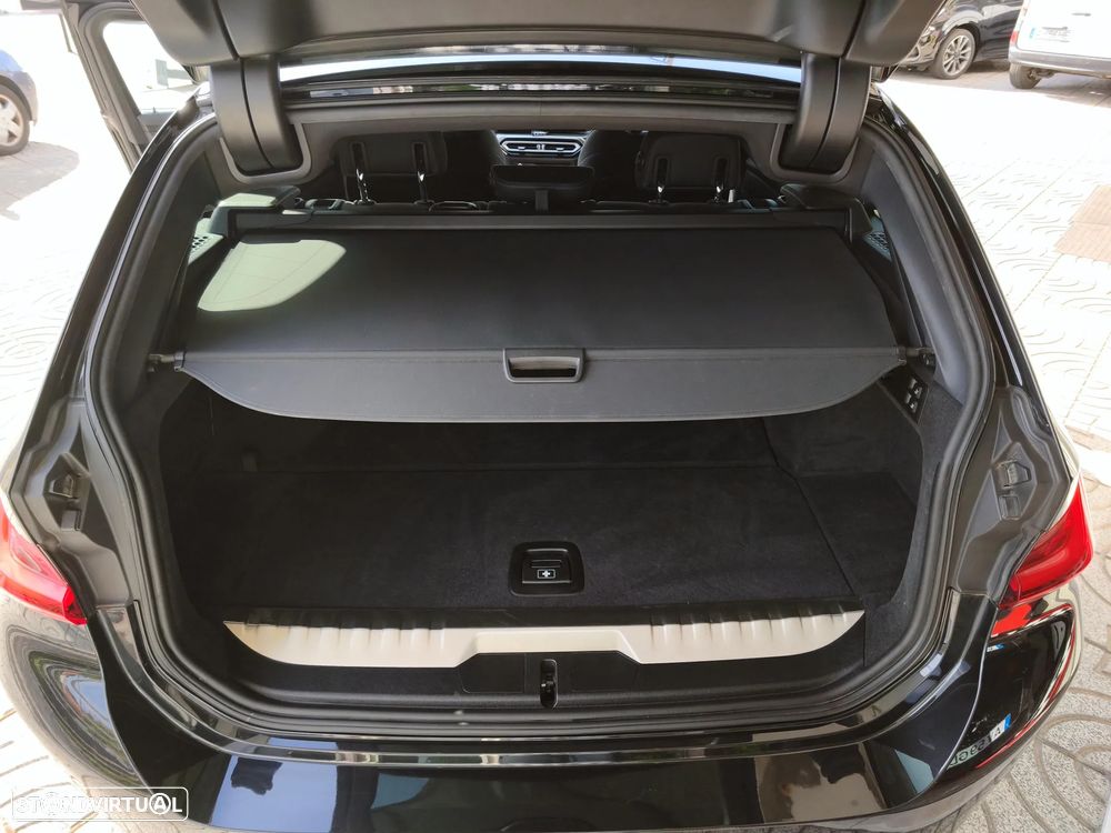 BMW 320 e Pack Desportivo M Auto - 21