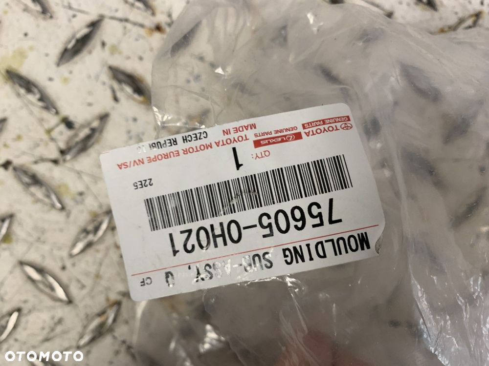 NOWA ORYGINALNA LISTWA BŁOTNIKA PRAWY TYŁ TOYOTA AYGO X 22-26 756510H011 - 8