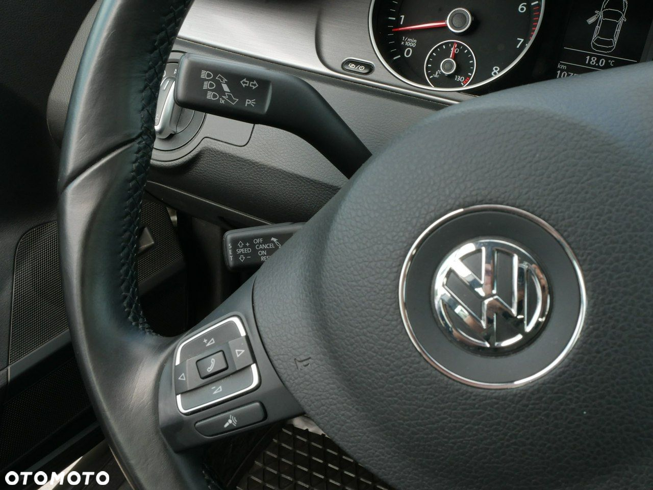 Volkswagen Passat 1.4 TSI BMT Comfortline - 14