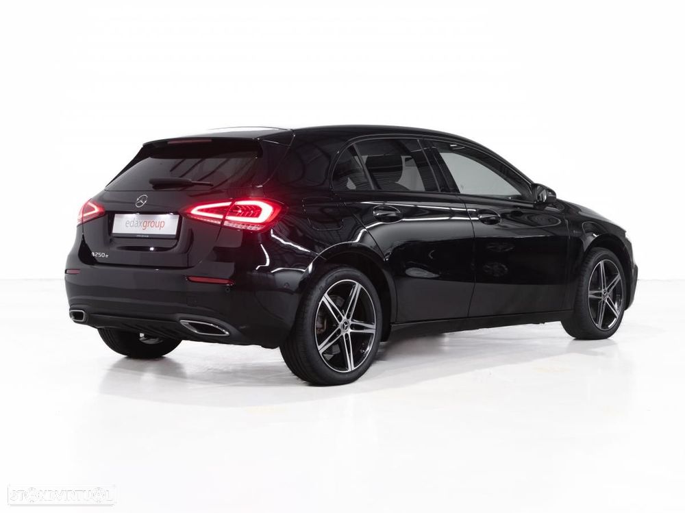 Mercedes-Benz A 250 e 8G-DCT Progressive - 3