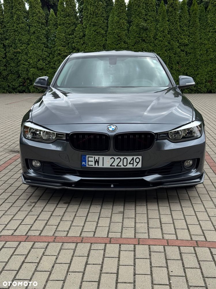 BMW Seria 3 328i - 1