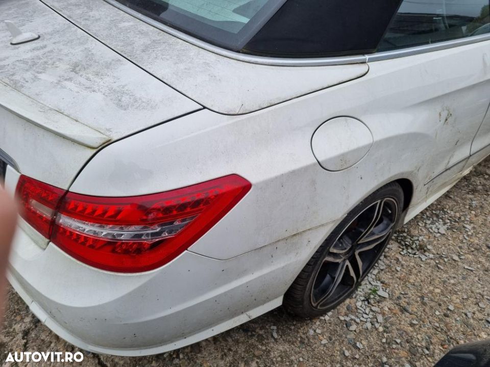 aripa spate stanga , dreapta mercedes w207 cabrio - 1