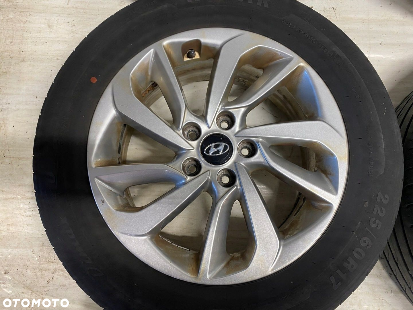 KOŁA FELGI 225/60R17 HYUNDAI TUCSON II OE 7J X17 ET51 LATO - 2