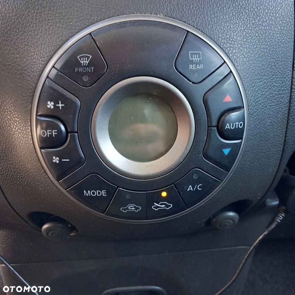 Nissan Cube - 12