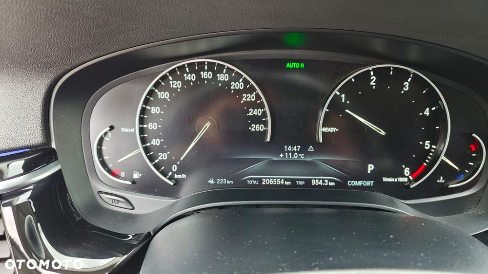 BMW Seria 5 520d Luxury Line sport - 15