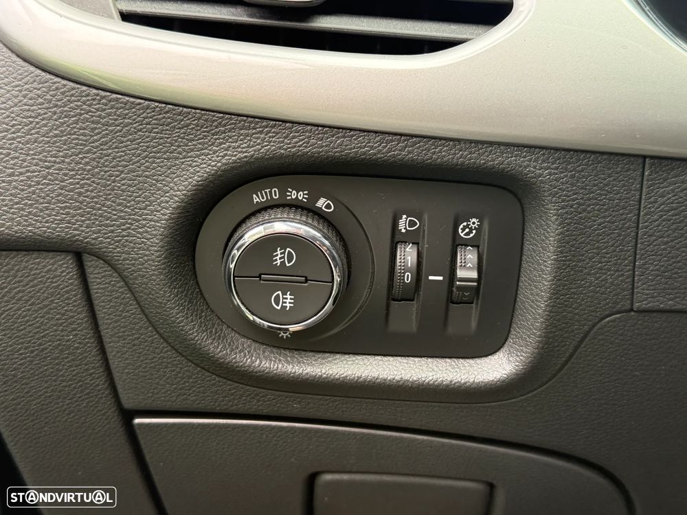 Opel Astra Sports Tourer 1.4 T GS Line CVT S/S - 26