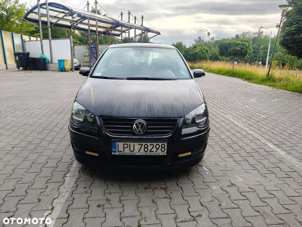 Volkswagen Polo - 2