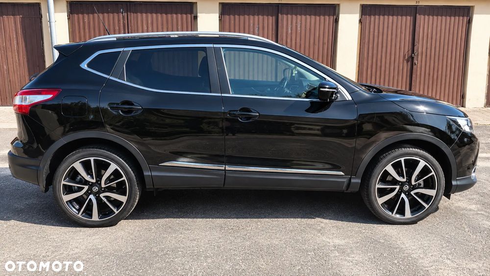 Nissan Qashqai 1.6 DCi 4x4 Tekna - 4