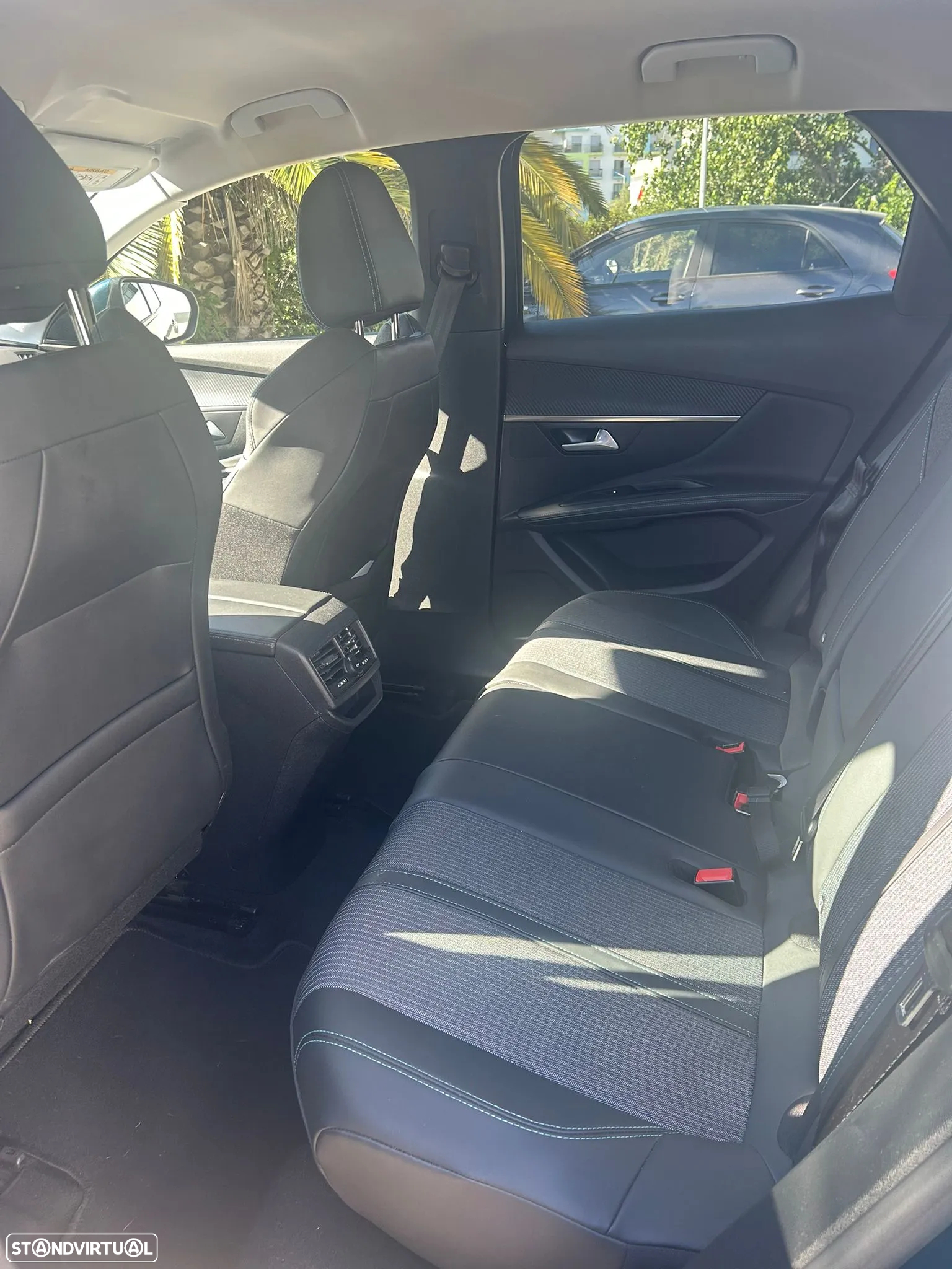 Peugeot 3008 1.2 PureTech Allure Pack EAT8 - 5